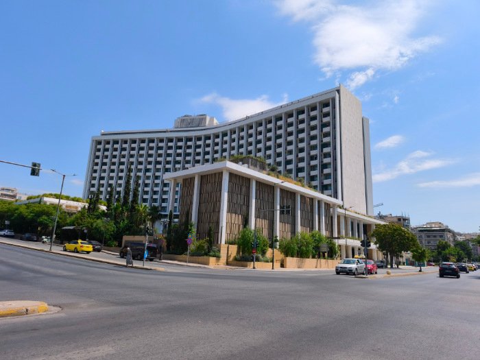 HOUSE OF NYNN in ILISIAN HOTEL